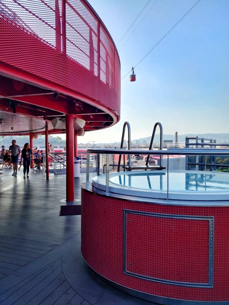 a hot tub on a cruise ship
