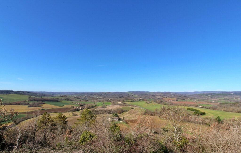 Grab Your Pillow , view from Castelnau-de-Montmiral